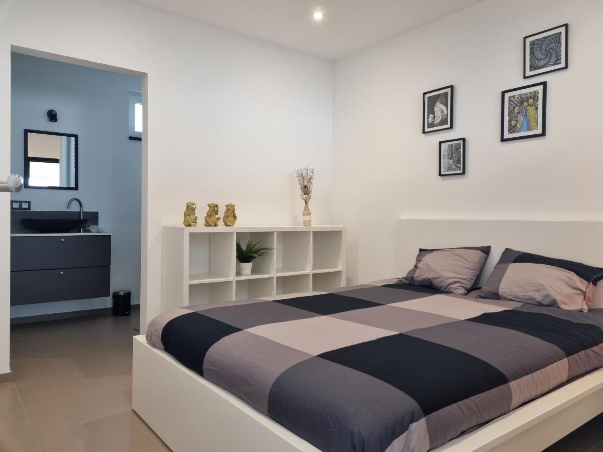 Maisonnette Entierement Renovee Givet Exterior foto