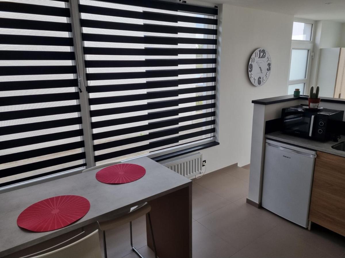 Maisonnette Entierement Renovee Givet Exterior foto