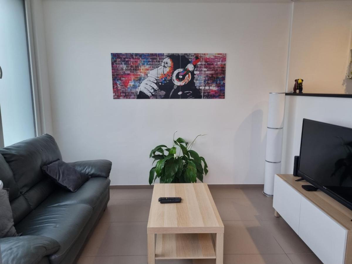 Maisonnette Entierement Renovee Givet Exterior foto